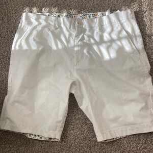 White Denim and Flower Flat Front Shorts, Size 36